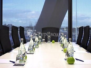 Novotel Auckland Airport 4*