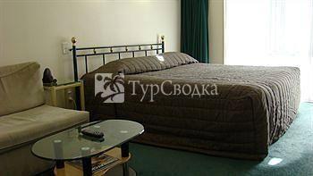 Fountain Court Motor Inn Motel 4*