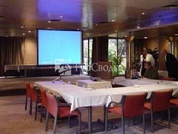 Auto Lodge Motor Inn 4*