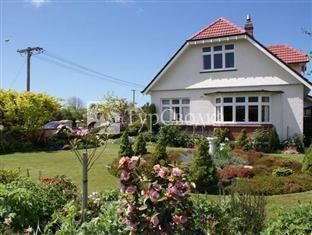 Highway House Bed & Breakfast Oamaru 2*