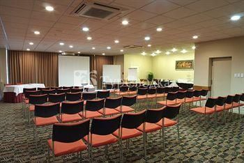 Holiday Inn Rotorua 4*