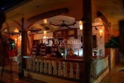 Dave's Straw Hat Inn 4*