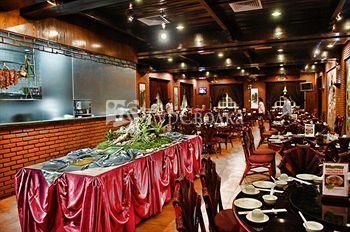 Fort Ilocandia Hotel Laoag City 5*
