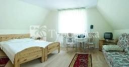 Bialy Dworek 3*