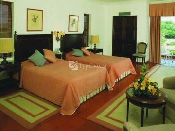 Dona Filipa Hotel 5*