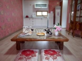 Fullhouse Pension Gyeongju 2*