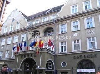 Coroana Hotel Brasov 2*