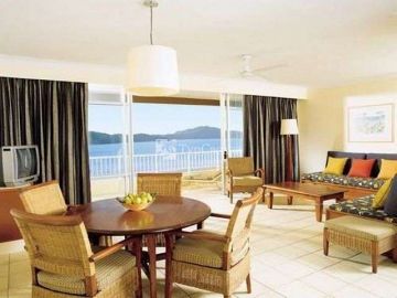 Reef Holidays Apartments 4*