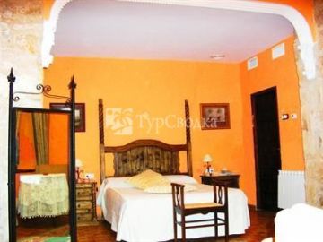 Hospederia Rural Palacio Guzmanes Banos de la Encina 3*