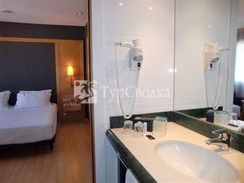 Barcelona Universal Hotel 4*
