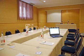 BEST WESTERN Hotel Conde Duque 3*