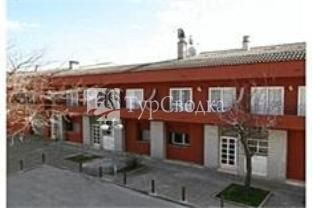 Girona Apartments 3*