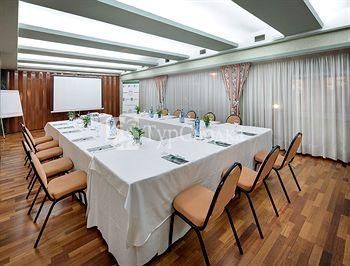 Pedro I De Aragon Hotel 3*
