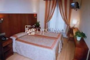 Jaques Hotel Jaca 2*