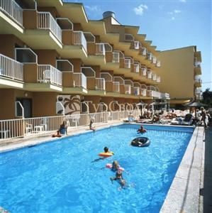 Hotel Amfora Beach Palma 2*