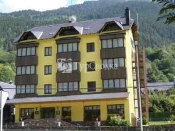 Es Pletieus Hotel Vielha 2*