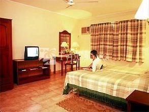 Tamarind Tree Hotel 3*