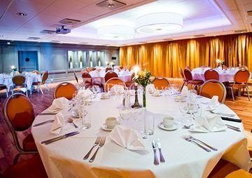 Quality Hotel Ekoxen 3*