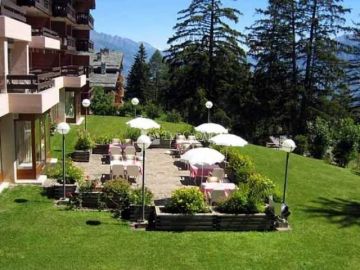 Apparthotel Helvetia Intergolf 4*