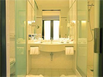 Hotel Allegra Kloten 4*