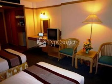 Four Seasons International House 2*