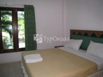 Sandy House 1*