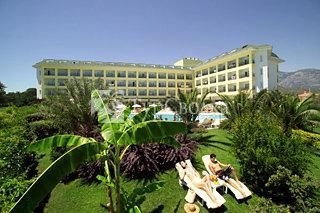 Pine House Hotel Kemer 4*