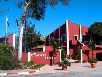 Club Hotel Golf 3*