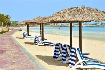 Dhafra Beach Hotel 2*