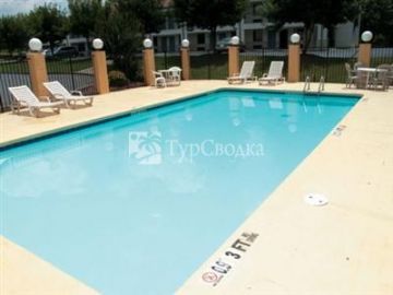 La Quinta Inn Acworth 3*