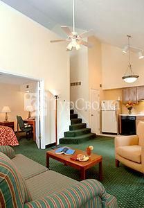 InnPlace Suites Akron 3*