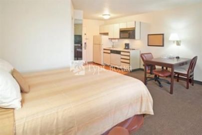 Candlewood Suites Albuquerque 2*