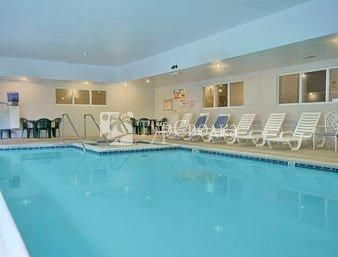 Howard Johnson Inn & Suites - Dorney Park and Allentown 2*