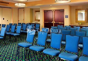 Courtyard Arlington Crystal City/Reagan National Airport 3*
