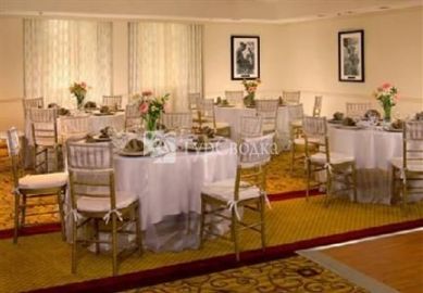 Residence Inn Arlington Pentagon City 3*