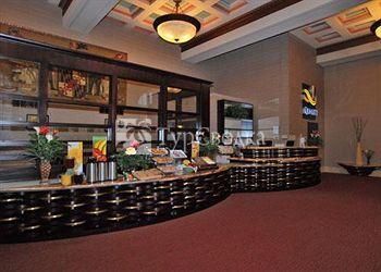 Quality Inn Downtown Baltimore 3*