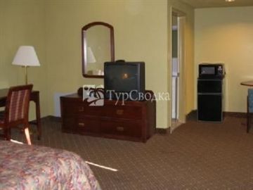 Red Carpet Inn Baltimore 2*