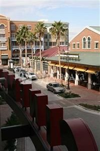 Hampton Inn Baton Rouge I-10 & College Dr. 3*