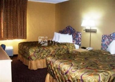 Econo Lodge Inn & Suites Belleville 2*