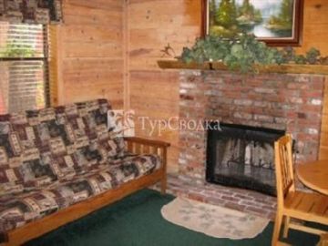 Cozy Hollow Lodge 2*