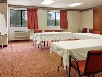 Ramada Bolingbrook 2*