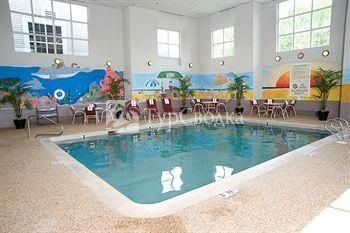 Hampton Inn Concord/Bow 3*