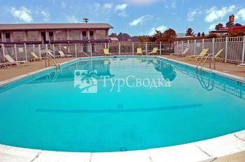 Best Western Plaza Inn Breezewood 2*