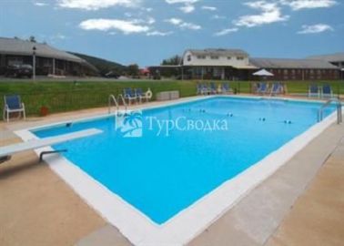 Quality Inn Breeze Manor 2*