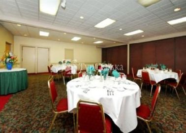 Quality Inn & Suites Burnham 3*