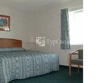 Red Carpet Inn and Suites Canandaigua 2*