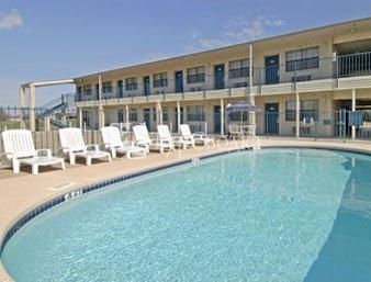 Days Inn Canton (Texas) 2*