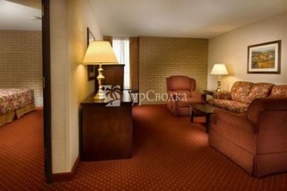 Drury Inn & Suites Champaign 3*