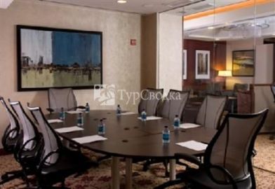 Central Loop Hotel 3*