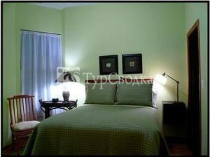 University Quarters Bed & Breakfast & Suites 3*